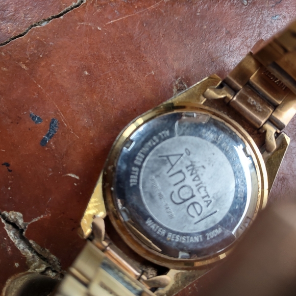 NICE WATCH BY ANGEL INVICTA